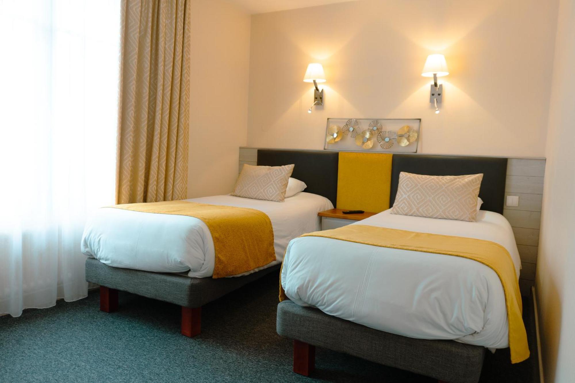 Hotel Spa & Restaurant O Pervenches Chambery Exterior photo